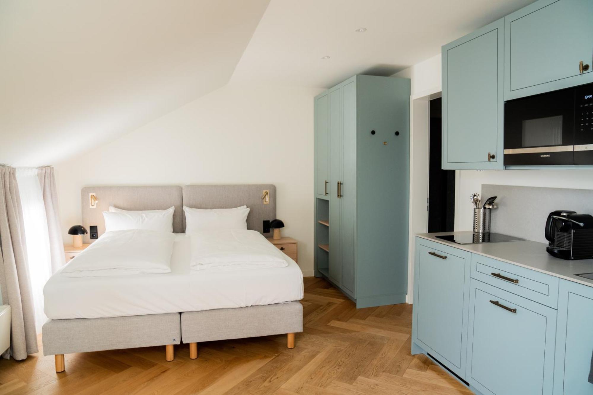 New Opening! Digital Check-in - Park By Charly * Lübeck